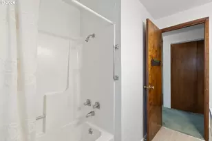 273 Eddy St, Sutherlin, OR 97479 - Photo 24