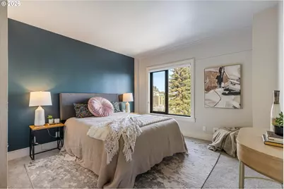 2245 SW Park Pl #7B, Portland, OR 97205 - Photo 4