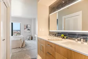 2245 SW Park Pl, Portland, OR 97205 - Photo 28