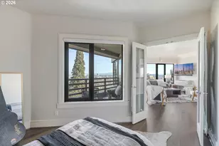 2245 SW Park Pl, Portland, OR 97205 - Photo 30