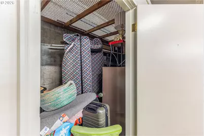 2245 SW Park Pl #7B, Portland, OR 97205 - Photo 40