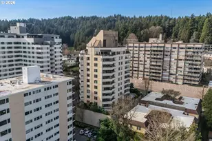 2245 SW Park Pl, Portland, OR 97205 - Photo 42