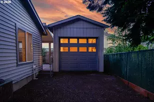 520 E Melody Ln, Newberg, OR 97132 - Photo 28