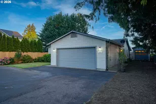 520 E Melody Ln, Newberg, OR 97132 - Photo 6