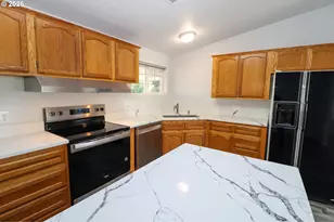 503 S 51st Pl, Springfield, OR 97478 - Photo 16