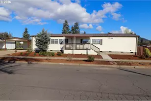 503 S 51st Pl, Springfield, OR 97478 - Photo 2