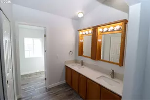 503 S 51st Pl, Springfield, OR 97478 - Photo 26