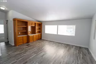 503 S 51st Pl, Springfield, OR 97478 - Photo 12