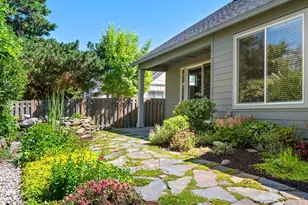 265 NE 36th Ct, Hillsboro, OR 97124 - Photo 38