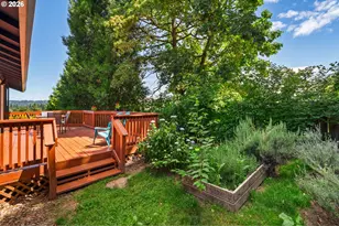 8832 SW 50th Ave, Portland, OR 97219 - Photo 26