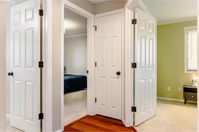 8832 SW 50th Ave, Portland, OR 97219 - Photo 14