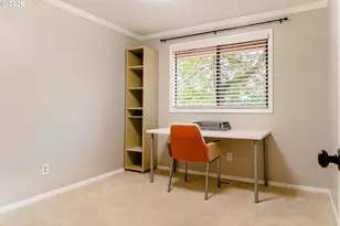 8832 SW 50th Ave, Portland, OR 97219 - Photo 20