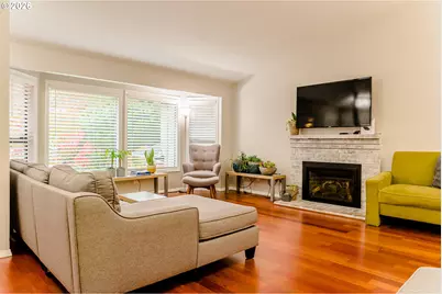 8832 SW 50th Ave, Portland, OR 97219 - Photo 4