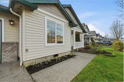 2519 NW 13th St, Battle Ground, WA 98604 - Photo 2