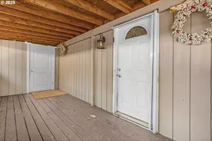 6900 SW 195th Ave, Beaverton, OR 97007 - Photo 12