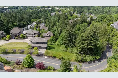 3348 NW Tullamore Ct, Portland, OR 97229 - Photo 20