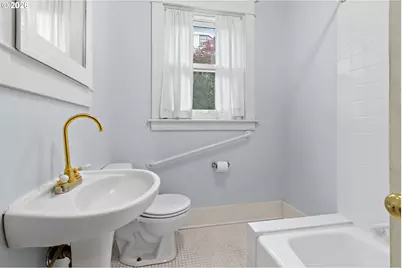 3560 NE Stanton St, Portland, OR 97212 - Photo 26