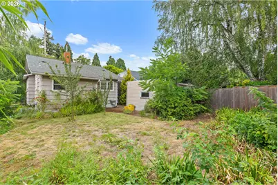 3560 NE Stanton St, Portland, OR 97212 - Photo 34