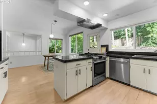 3220 SW 66th Ave, Portland, OR 97225 - Photo 12