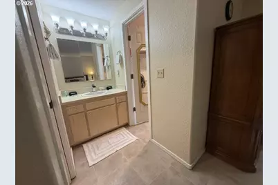 240 11th St, Florence, OR 97439 - Photo 30