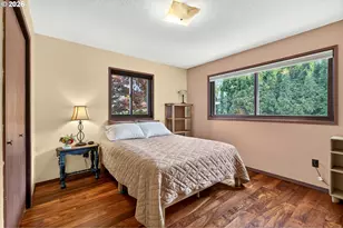 4460 Riordan Hill Dr, Hood River, OR 97031 - Photo 20