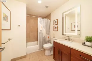 1133 NW 11th Ave, Portland, OR 97209 - Photo 32