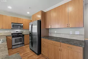 7518 N Burlington Ave, Portland, OR 97203 - Photo 14