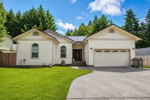 644 9th Ave, Coos Bay, OR 97420 - Photo 2