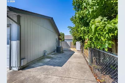 3095 SW 202nd Ave, Beaverton, OR 97003 - Photo 44