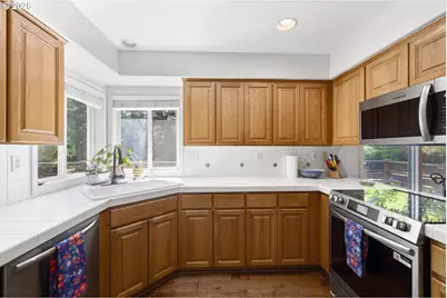 16591 SE Catlyn Woods Dr, Milwaukie, OR 97267 - Photo 10
