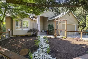 16591 SE Catlyn Woods Dr, Milwaukie, OR 97267 - Photo 2