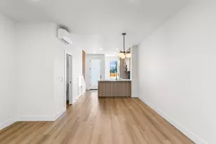 7585 SW Capitol Hwy, Portland, OR 97219 - Photo 6
