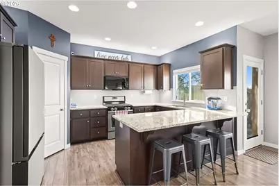 128 Finneys Ave, Molalla, OR 97038 - Photo 6