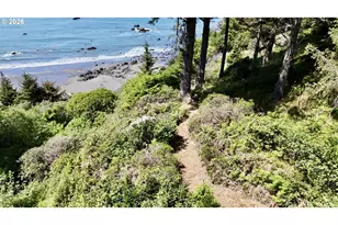 31904 Chantrelle Ln, Gold Beach, OR 97444 - Photo 42