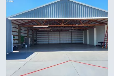 3684 Airway Dr SE, Salem, OR 97302 - Photo 2