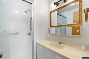 1905 Waverly Dr, Albany, OR 97322 - Photo 12