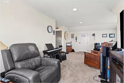 751 SE Glendover Ln, Dallas, OR 97338 - Photo 34