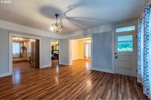 509 N Collier St, Coquille, OR 97423 - Photo 22