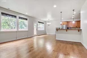 28525 Greenway Dr, Wilsonville, OR 97070 - Photo 6
