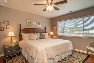 483 S State St, Sutherlin, OR 97479 - Photo 20