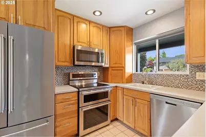 721 NW 76th St, Vancouver, WA 98665 - Photo 6