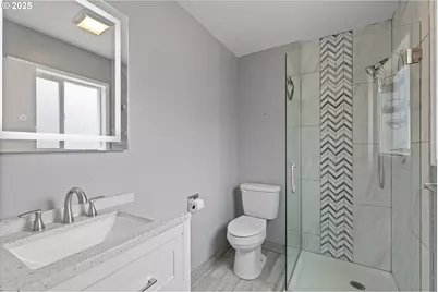 721 NW 76th St, Vancouver, WA 98665 - Photo 12