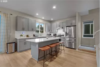 17670 SW September Ln, Beaverton, OR 97003 - Photo 14