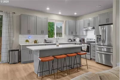 17670 SW September Ln, Beaverton, OR 97003 - Photo 12