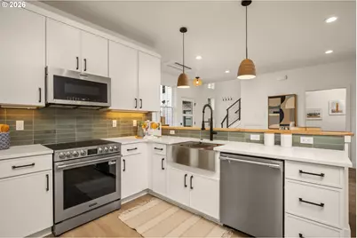 7313 N Willamette Blvd, Portland, OR 97203 - Photo 12