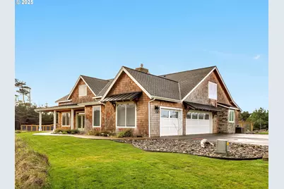 32996 Pacific Bellevue Ln, Warrenton, OR 97146 - Photo 2