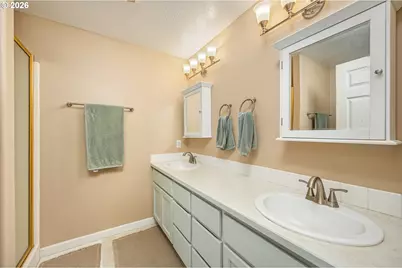 1061 Applegate Pl, Harrisburg, OR 97446 - Photo 18