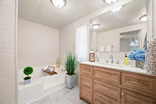 11515 NE 71st St, Vancouver, WA 98662 - Photo 10