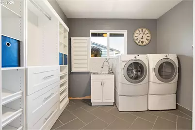 2370 SW Timberline Dr, Portland, OR 97225 - Photo 20