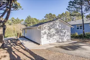 5980 Palisades Dr, Lincoln City, OR 97367 - Photo 2